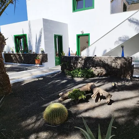 Деревянный коттедж Casa Del Erizo - Ecofinca Насарет